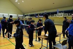 20250217_ゆめみらいスポーツ教室(サイン配布).jpg