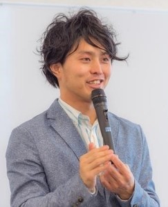 藤代氏.jpg