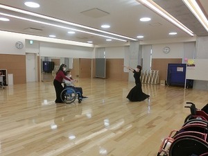 車いすダンス@.jpg