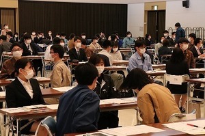 R04新規学卒者歓迎会 (6).jpg